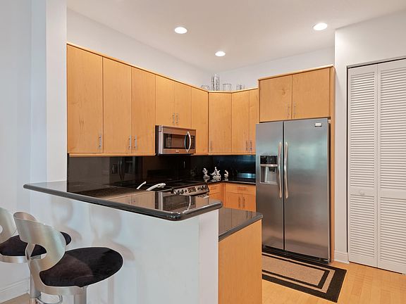 3rd image of 1208 SE 1st St #1
