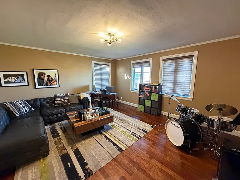5 Santa Ana Ave — Photo 36