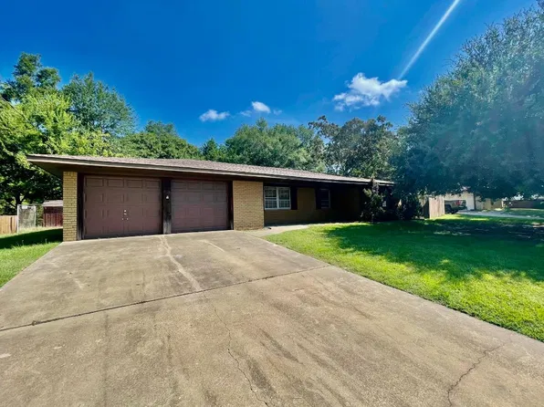 204 Fenton Rd, Longview, TX 75604
