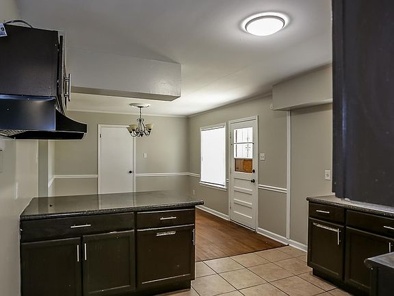 4th image of 4316 Fredericks Ave