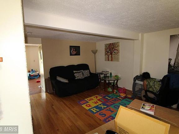 2nd image of 4315 Thistlewood Ter