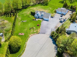 66 Canterbury Dr, Durham, CT 06422