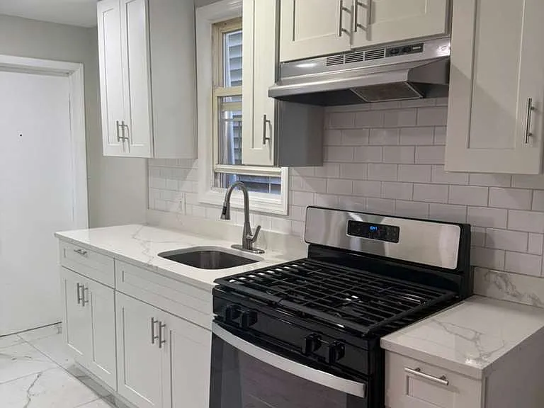 406 S 15th St #1 — Photo 1