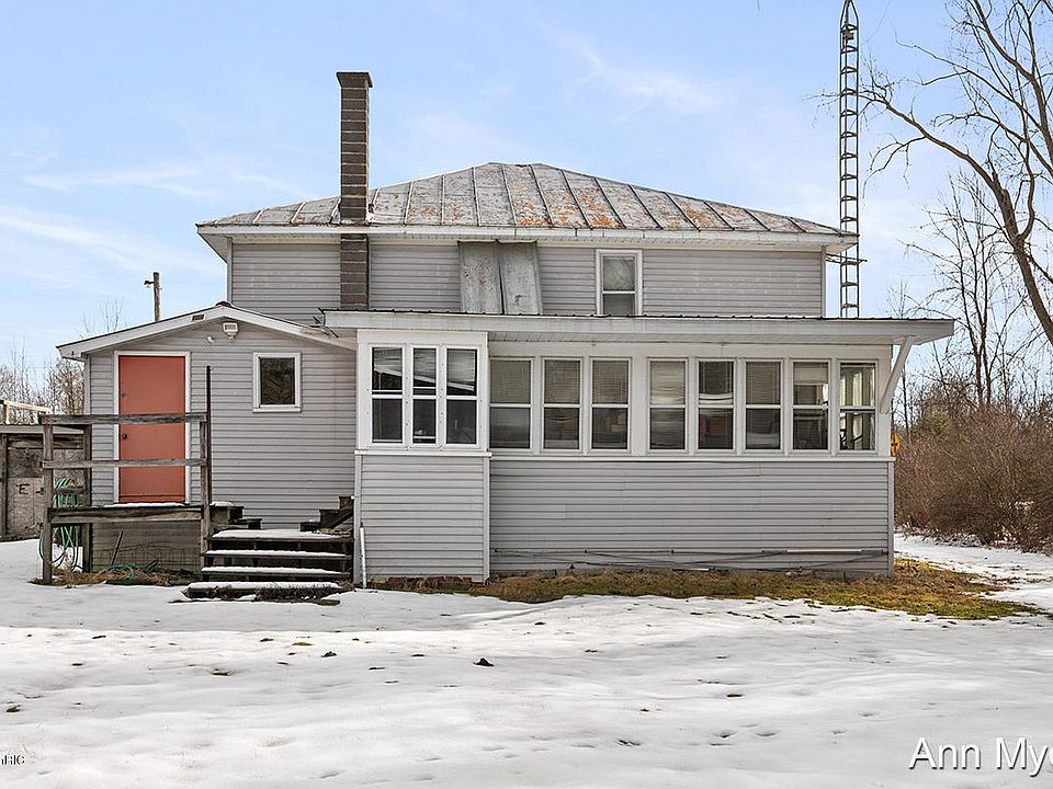 1st image of 14511 Algoma Ave NE
