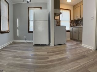 241 N 3rd Ave, Manville, NJ