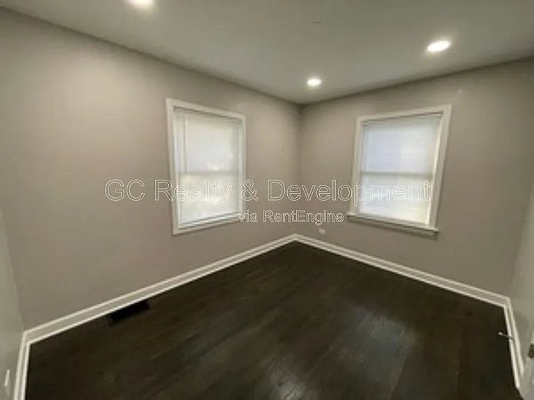 4315 Stanley Ave — Photo 11