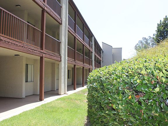 2nd image of 3888 Genesee Ave #1