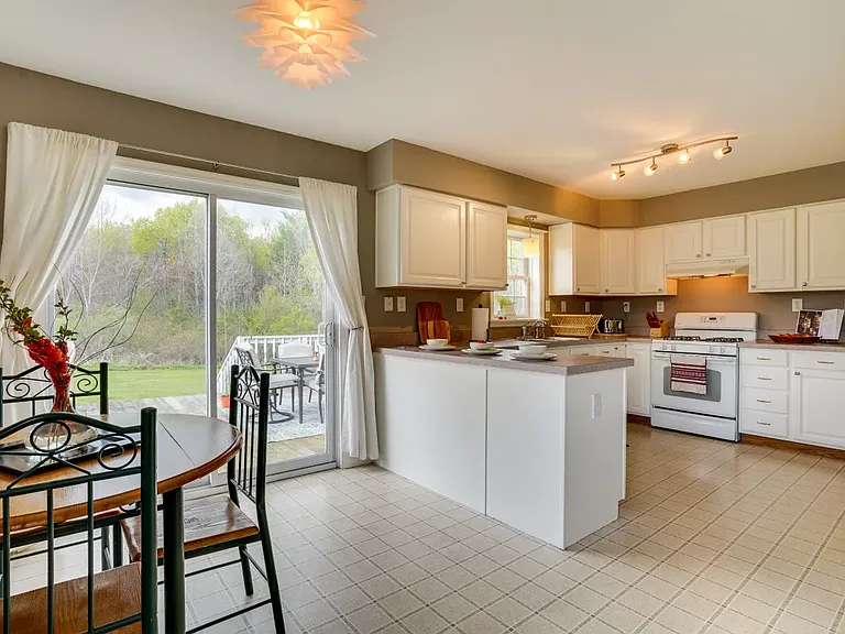 490 W Dryden Rd #A — Photo 10
