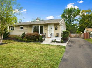 2470 Swansea Rd, Columbus, OH 43221