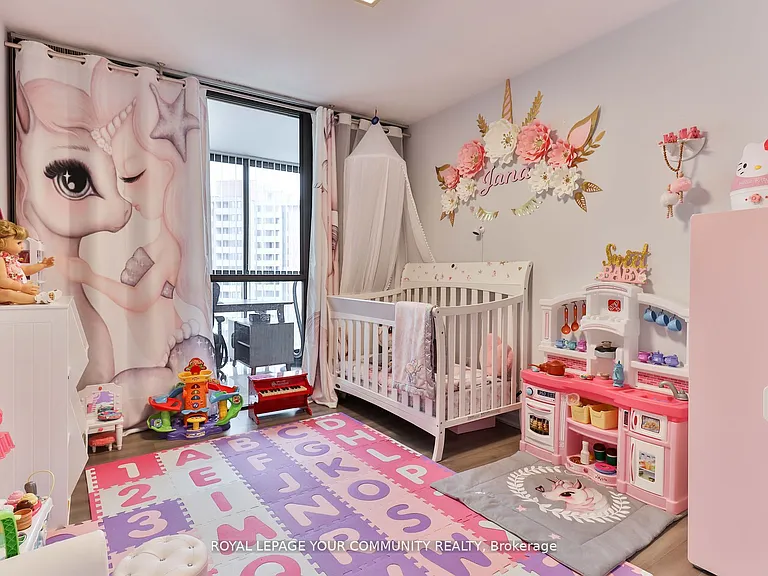 1240 Marlborough Ct #806 — Photo 31