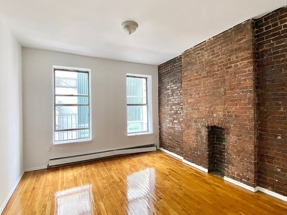 1st image of 449 W 37th St #5FWW