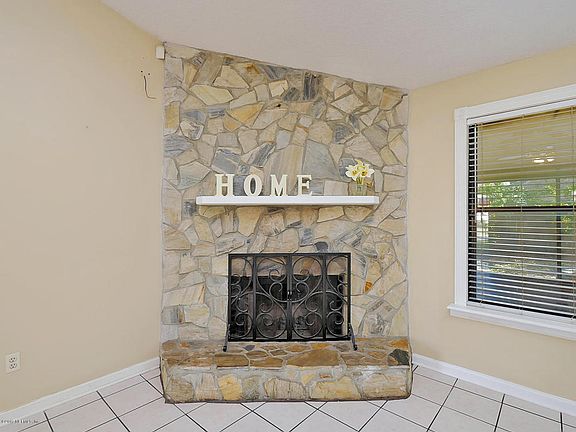 5th image of 7994 Lavender Ln
