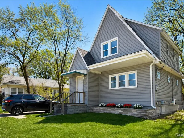 2140 E Bristol Rd, Burton, MI 48529