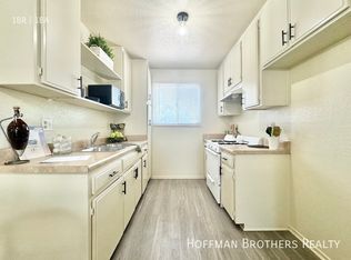 18545 Burbank Blvd APT 20, Tarzana, CA 91356