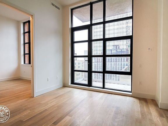 4th image of 4121 28th St APT 3H