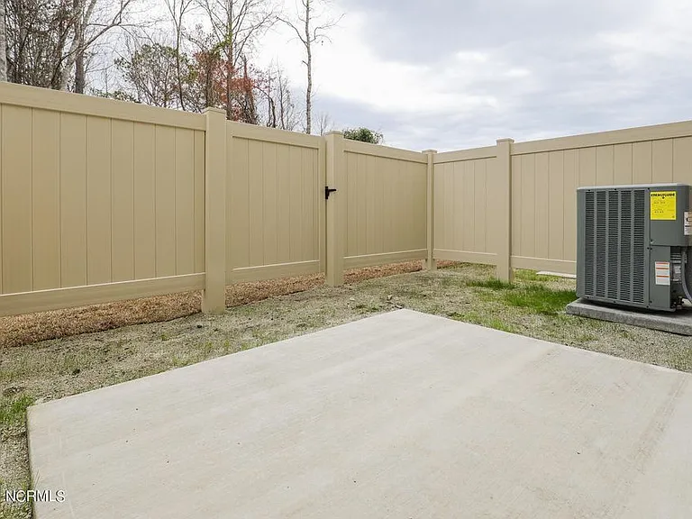 514 Pate Dr #1 — Photo 5