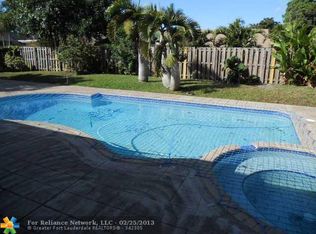 1111 N Pine Island Rd, Plantation, FL 33322