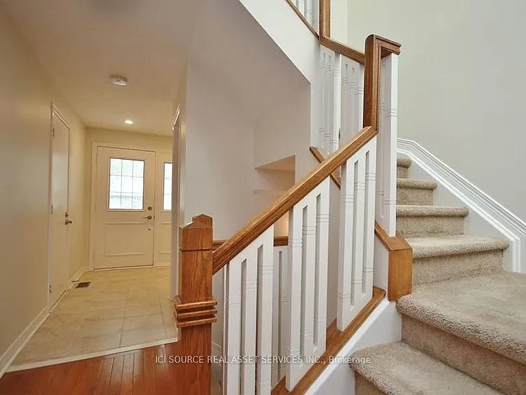 109 Dalecroft Cres — Photo 16