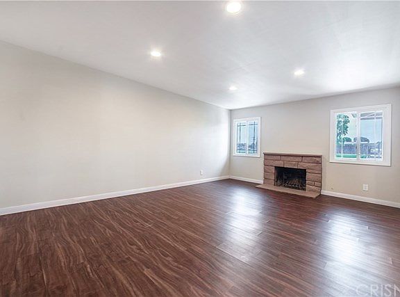 4th image of 1517 S Nutwood St