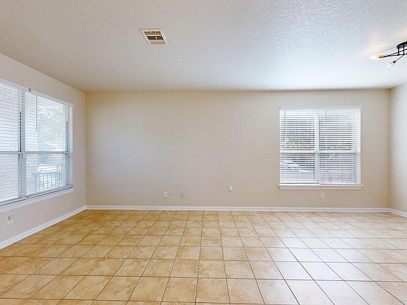 5th image of 101 Springtree Cliff