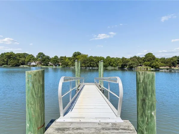557 Westport St, Norfolk, VA 23505