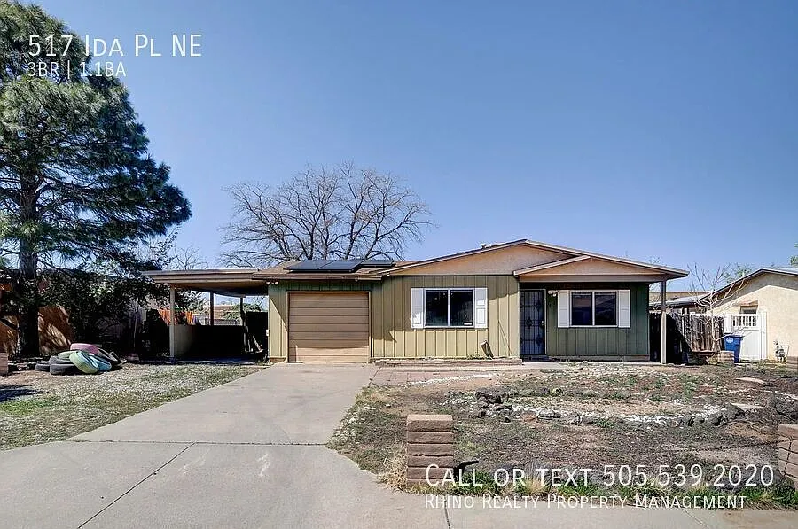 Charming 3 Bedroom 1.5 Bathroom Home In The NE! — Photo 1