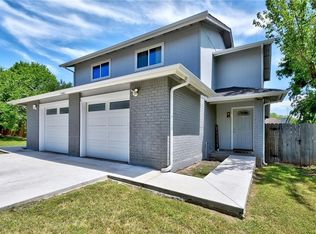 1905 Townesouth Cir #B, Austin, TX 78741