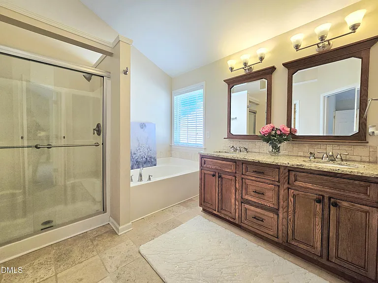 5525 Keowee Way — Photo 9
