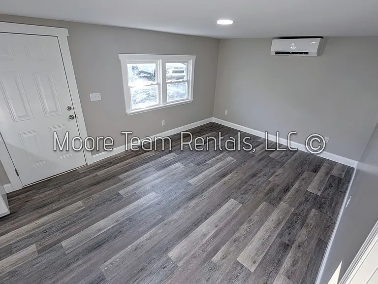 906 White Pine Dr — Photo 6