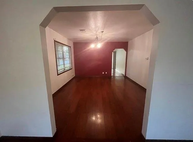 3 bed, 2.0 bath, $2,000 — Photo 2
