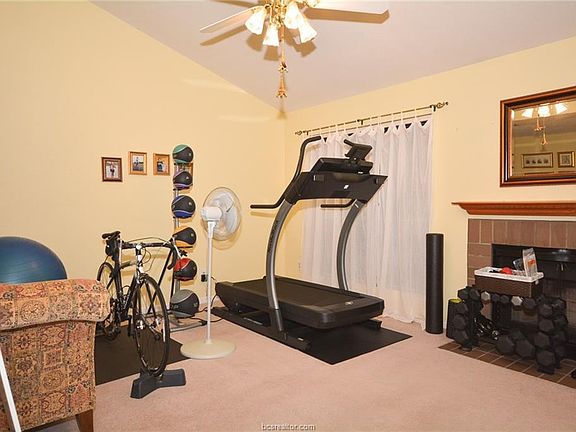 3rd image of 1501 Stallings Dr APT 40