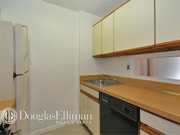 5th image of 679 W 239th St APT 4K