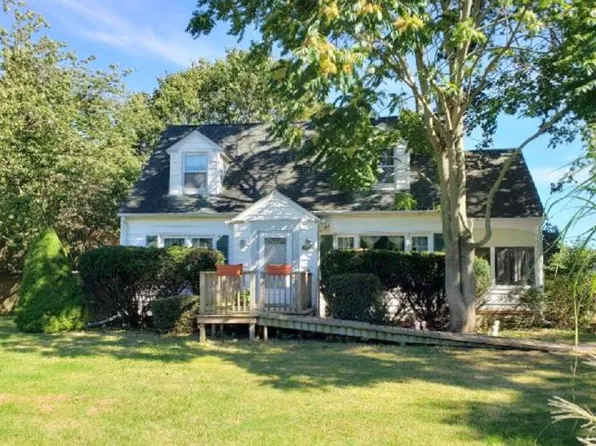 64380 Route 48, Greenport, NY 11944