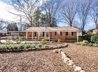 624 E John St, Matthews, NC 28105