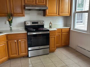 3956 Victory Blvd #1, Staten Island, NY 10314