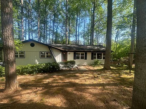 200 Stockwood Dr Photo 1