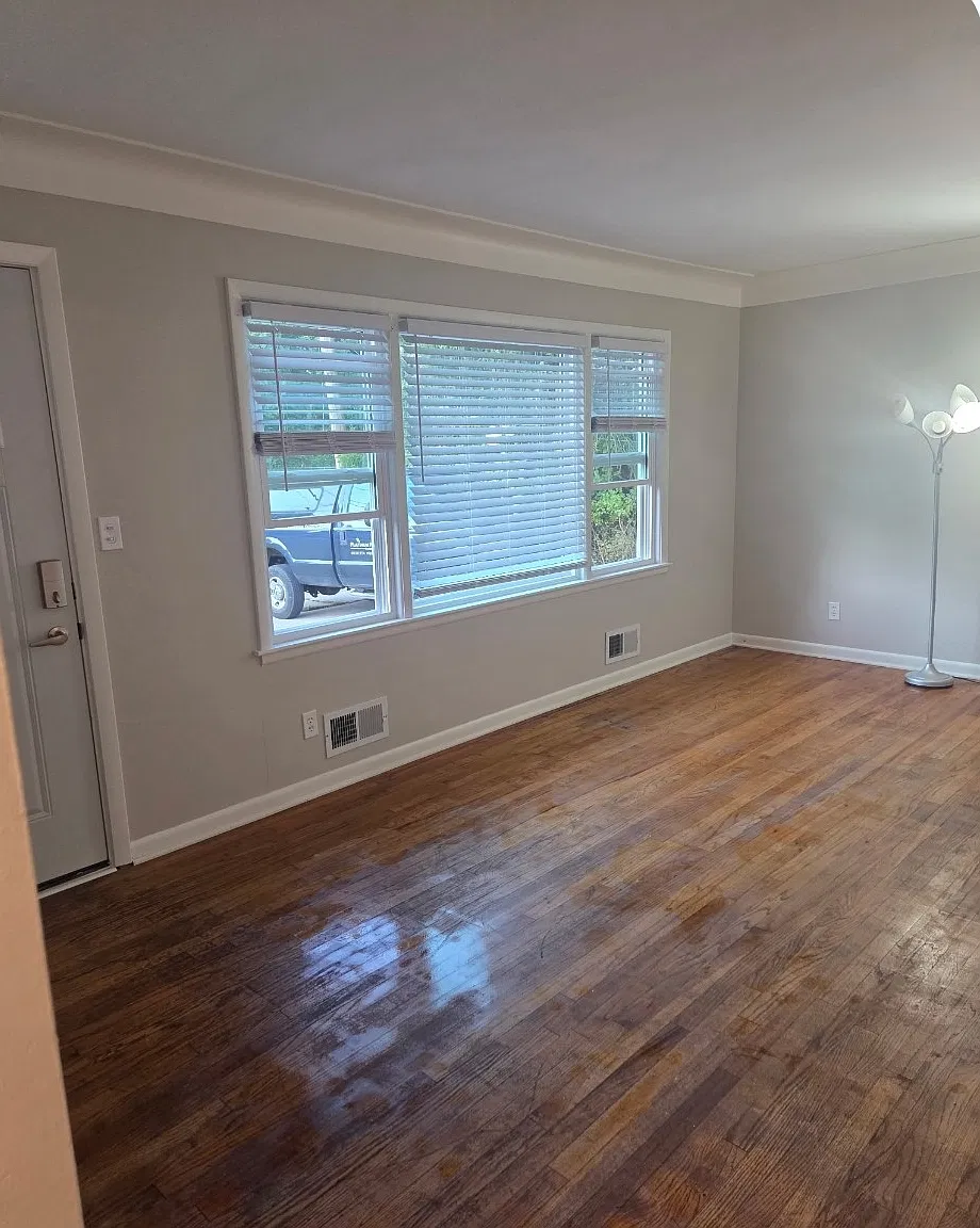 3 bed, 1028 sqft, $1,800 — Photo 4