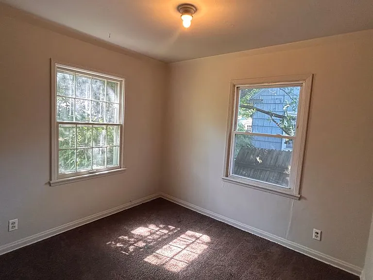 4500 Plaza Dr — Photo 4