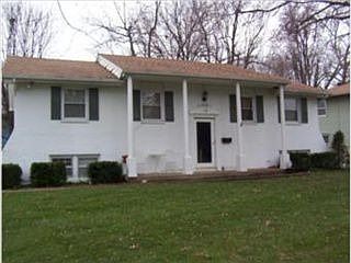 5th image of 10701 W 91st St