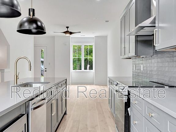 2nd image of 2048 McKinley St