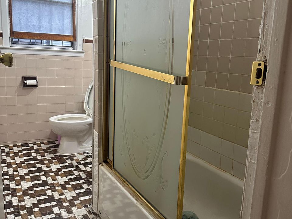 1st image of 8616 123rd St #1