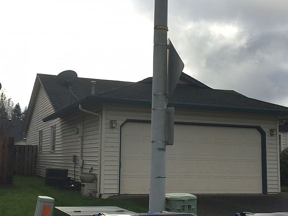2nd image of 1801 NE 151st Cir