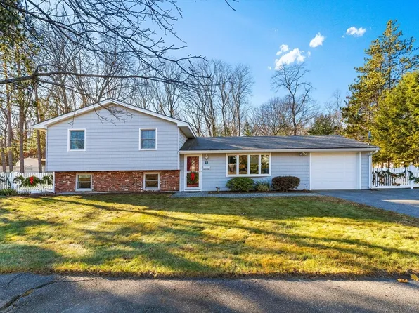 62 Catherine Dr, Peabody, MA 01960
