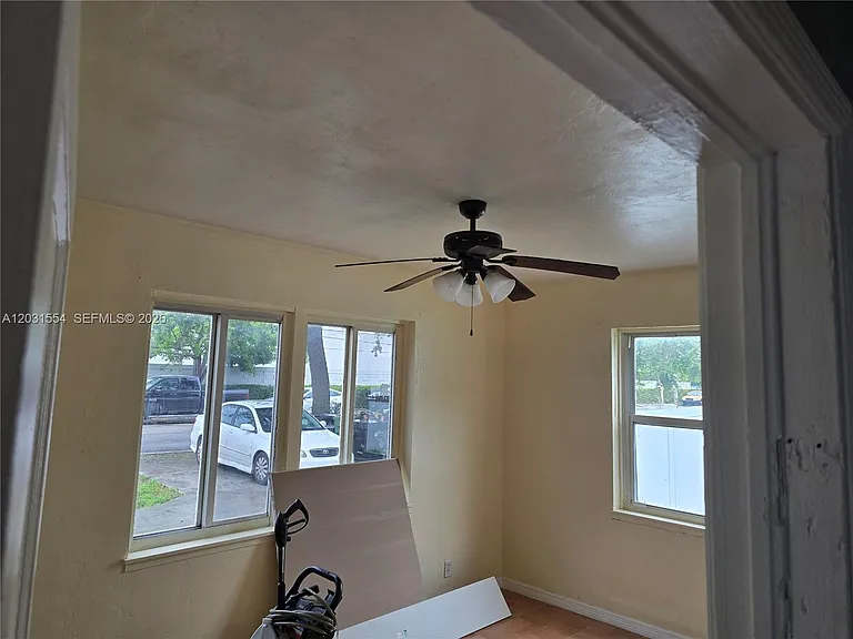 840 NE 124th St #1 — Photo 8