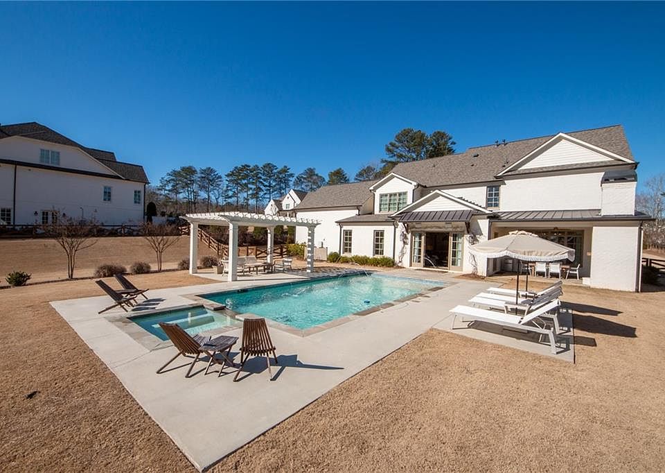 1st image of 4184 Thompson Mill Rd