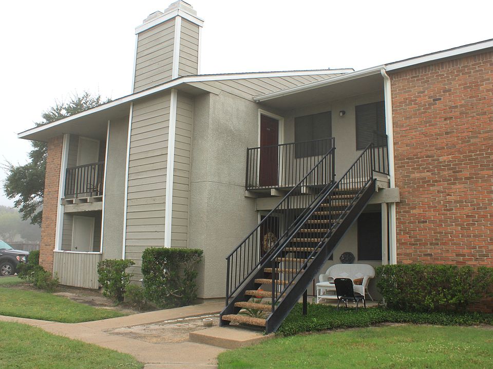 1st image of 1901 Holleman Dr #408
