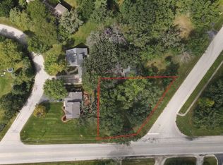 142 Castlewood Dr, Lemont, IL