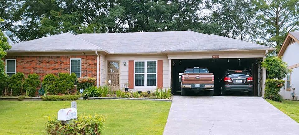 1st image of 3813 Caravel Dr