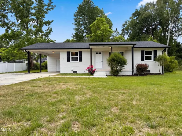 303 Stancil St, Smithfield, NC 27577