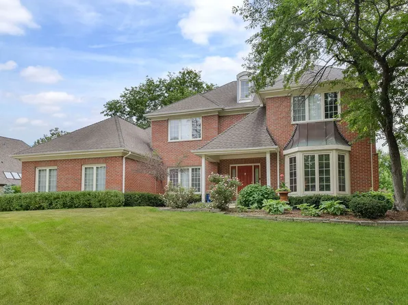 3117 Turnberry Rd, St Charles, IL 60174
